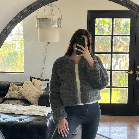 Vegan Fur Jacket - Picture 3 of 4